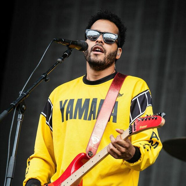 Twin Shadow